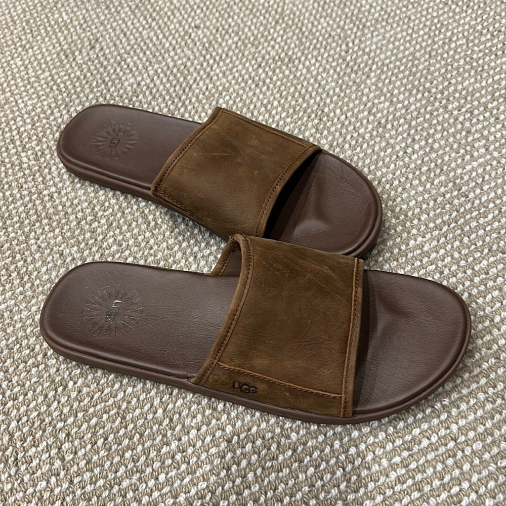 Ugg slides